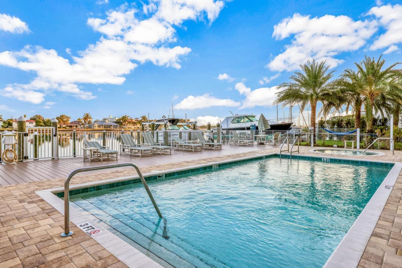 Dolphin'S Cove - Clearwater Beach, Fl Extérieur photo